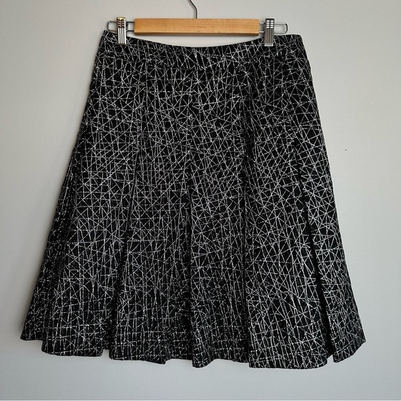 Carlisle Pleated Metallic Geometric Skirt, Size 6, Black Silver - Picture 1 of 7